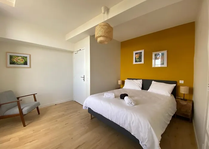 Vers Le Beau * La Romieu