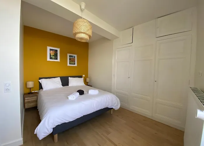 Vers Le Beau La Romieu